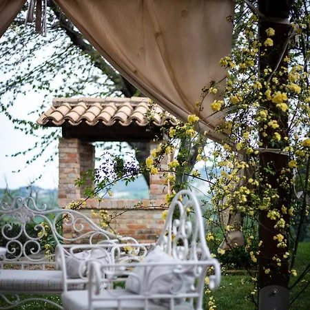 Ca' Le Cerque, Surrounded By The Marche Nature *