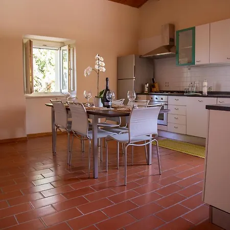 Holiday home Ca' Le Cerque, Surrounded By The Marche Nature Fossombrone