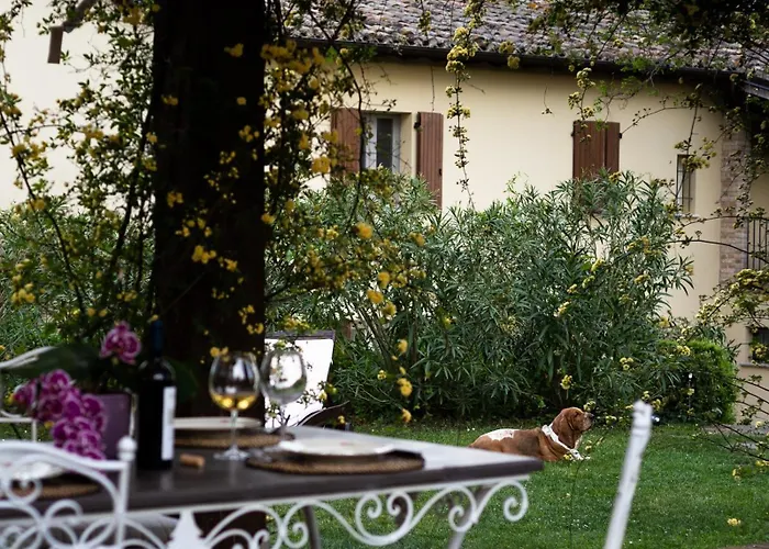 Ca' Le Cerque, Surrounded By The Marche Nature Nyaraló Fossombrone