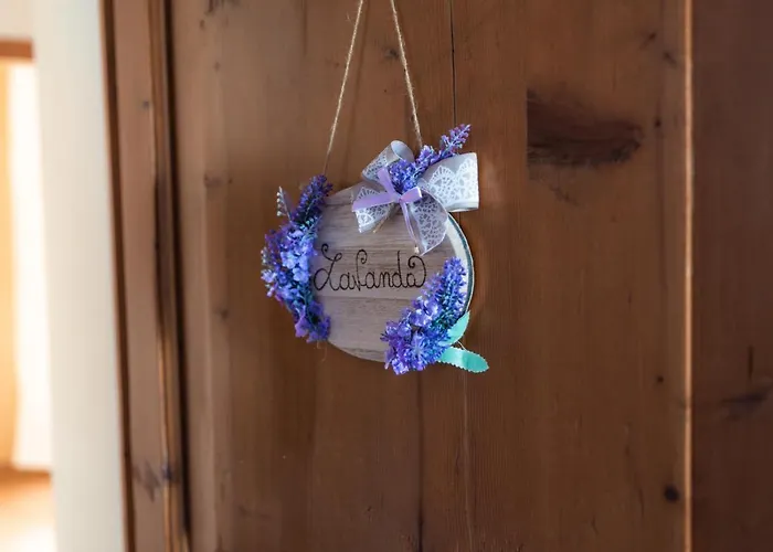 Ca' Le Cerque, Surrounded By The Marche Nature Nyaraló